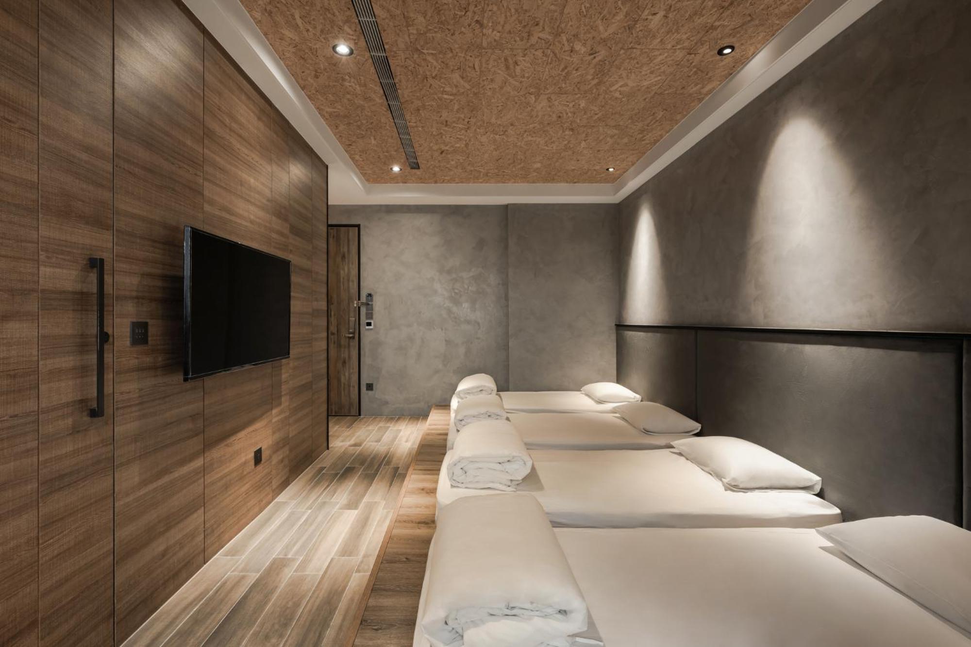 Hotel Leisure 台南行旅-巷弄潮旅 Bagian luar foto