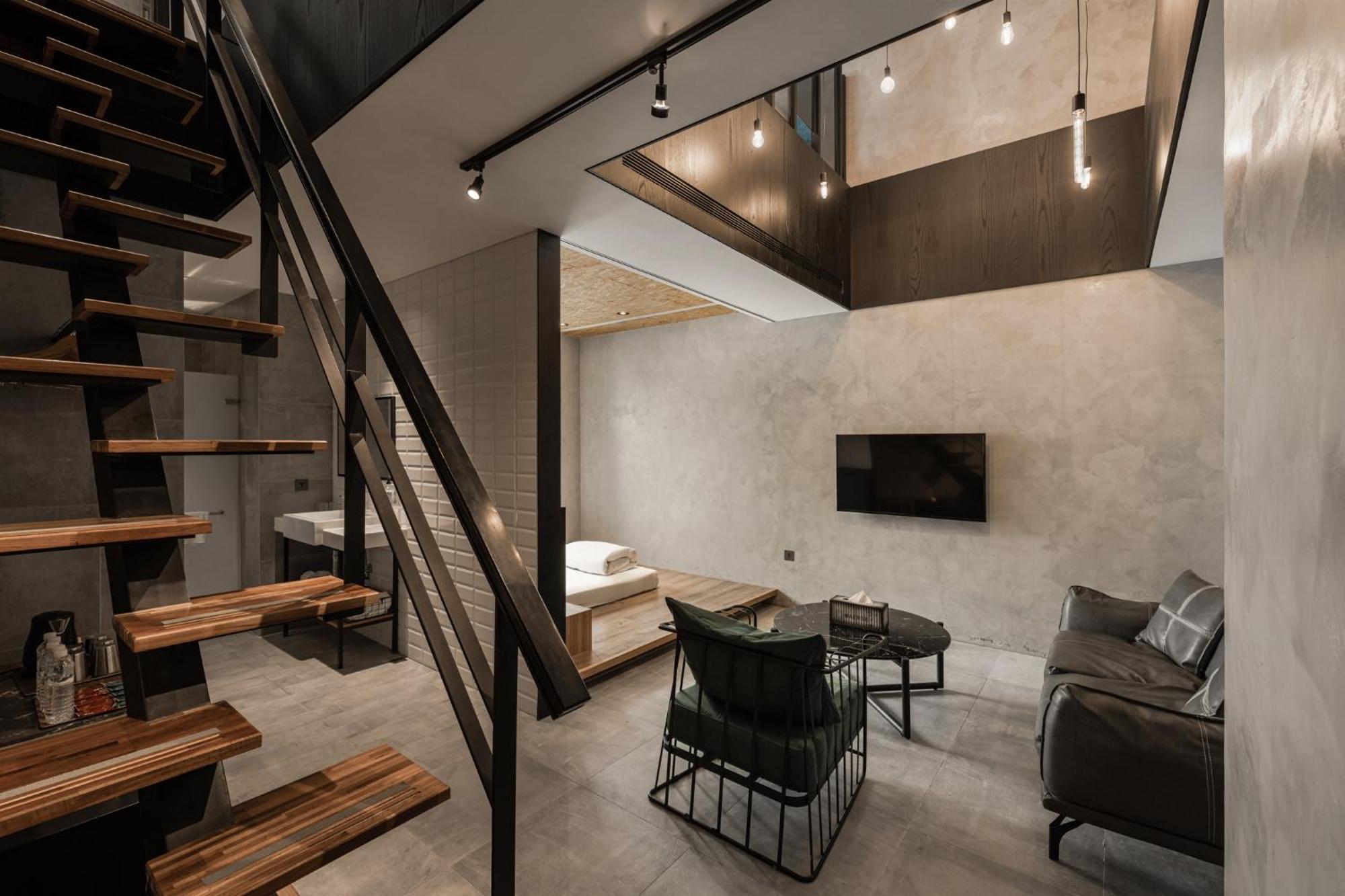 Hotel Leisure 台南行旅-巷弄潮旅 Bagian luar foto