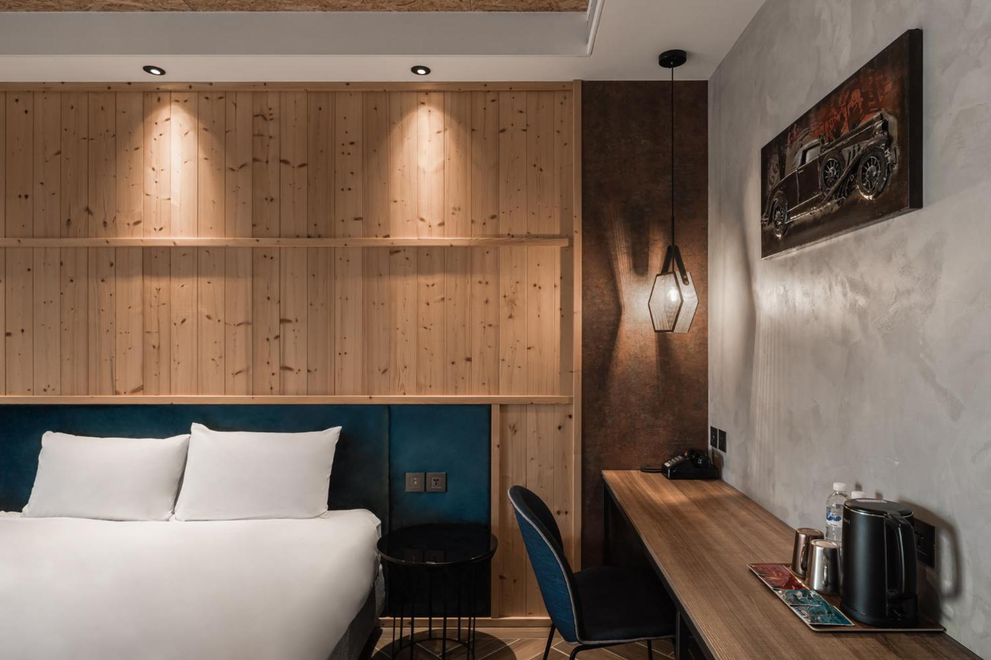 Hotel Leisure 台南行旅-巷弄潮旅 Bagian luar foto