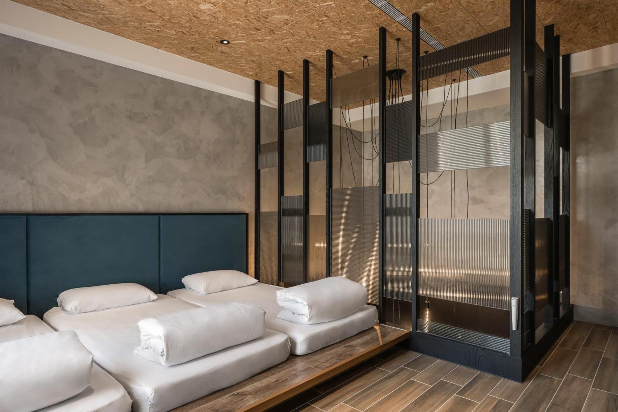 Hotel Leisure 台南行旅-巷弄潮旅 Bagian luar foto